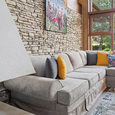 Pirin Golf Villa *